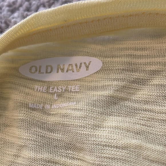 Yellow tee - Picture 3 of 4